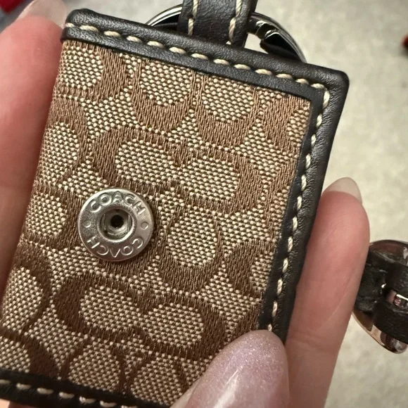 Vintage Coach Brown Leather Photo Frame Keychain Holder - Picture 4 of 4